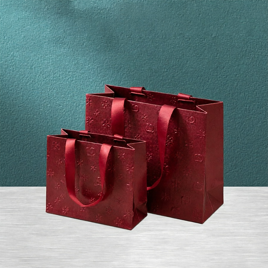 Eco-Friendly Custom Cosmetic Packaging Bags for Gift Giving