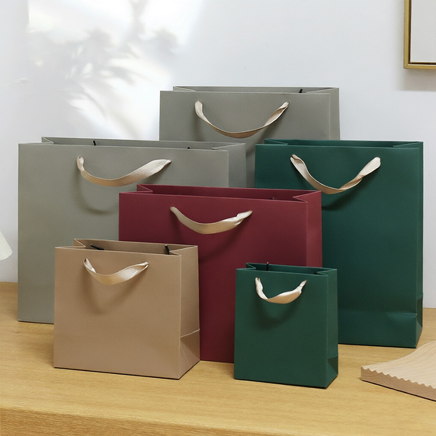 Personalized Art Paper Bags for Stylish and Sustainable Packaging