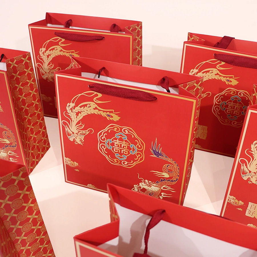 Stylish Art Paper Bags for Garment and Footwear Packaging