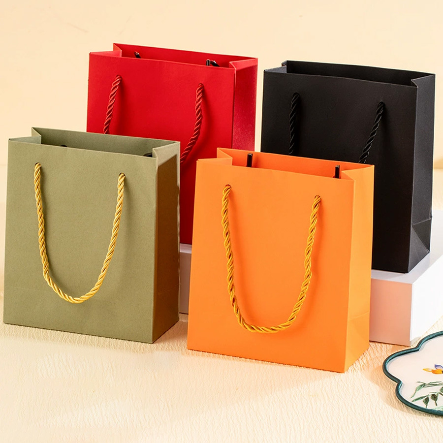 Elegant Custom Hot Stamped Paper Bags for Cosmetics and Gifts