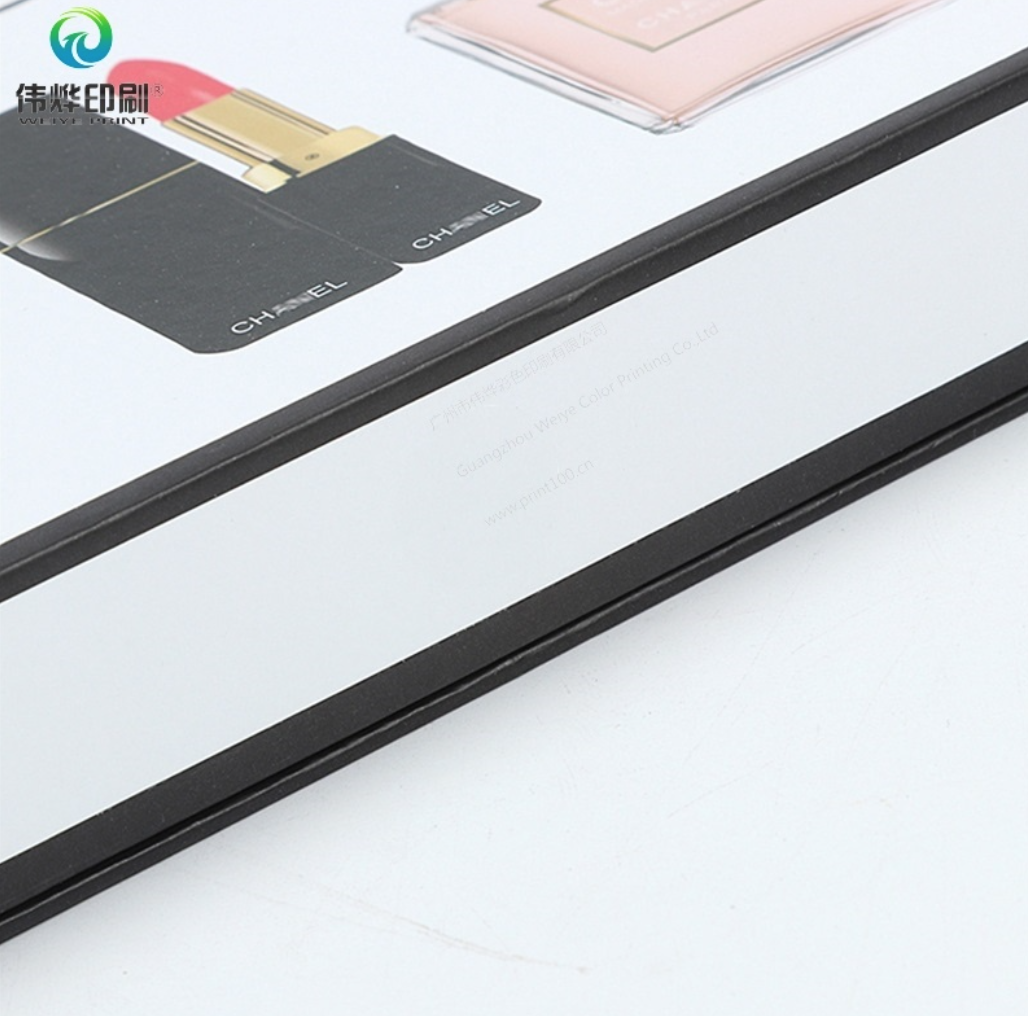 Black & White Packaging Magnet Box