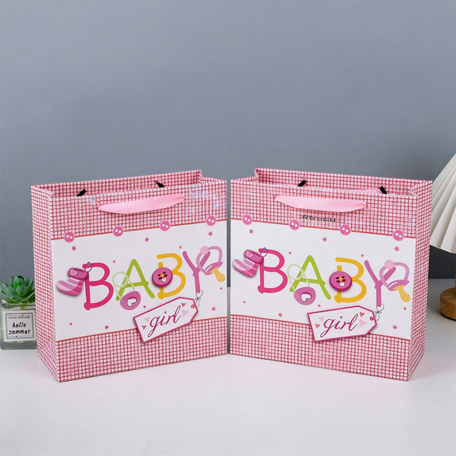 Stylish and Durable Paper Bags for Fashion Retailers