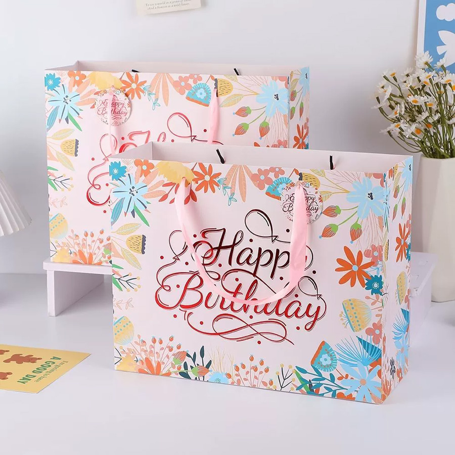 Eco-Friendly Customized Paper Hand Bags for Retail Use