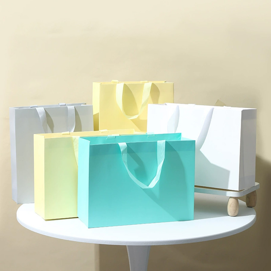 Personalized Paper Hand Bags for Unique Retail Packaging Needs