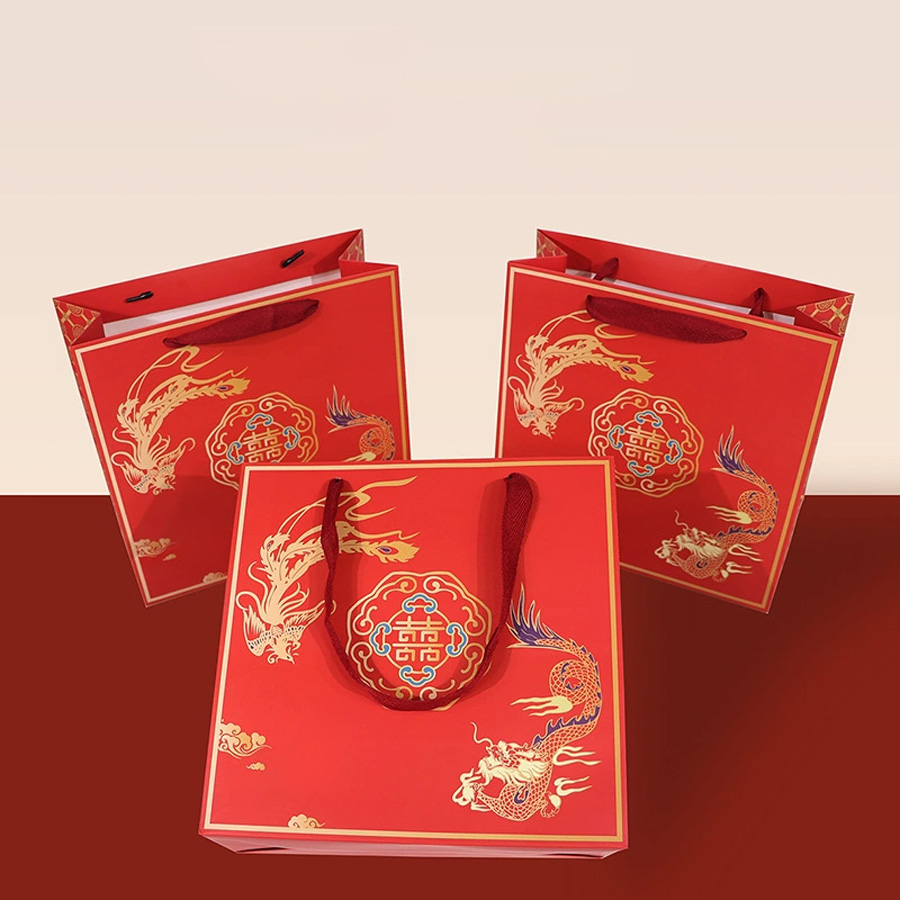 Stylish Art Paper Bags for Garment and Footwear Packaging