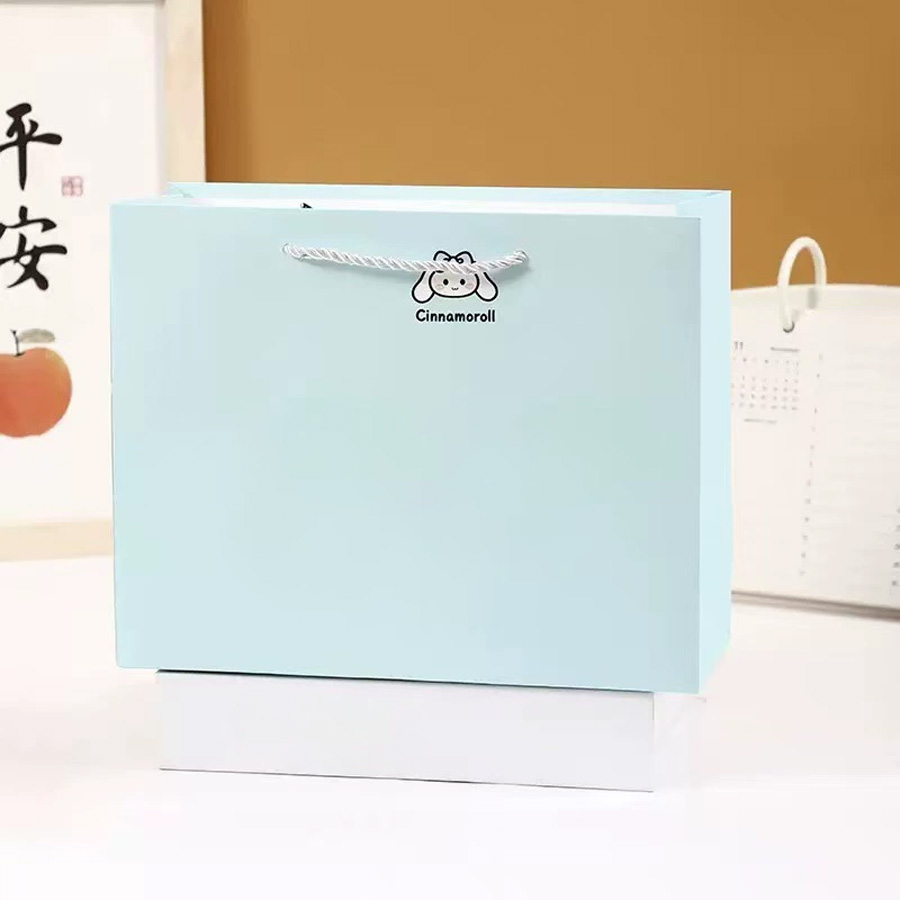 Stylish Printed Paper Bags for Unique Gift Wrapping Solutions