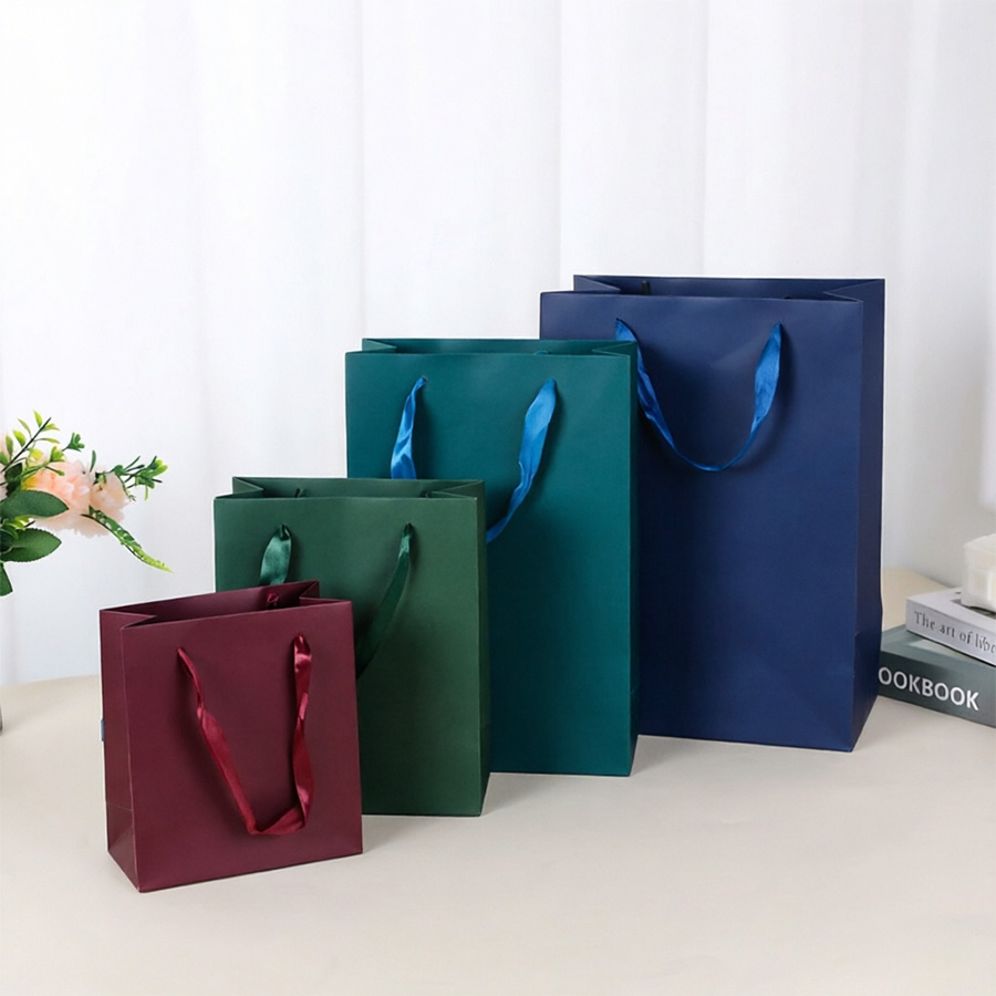 Personalized Printing Paper Bags for Special Occasions and Gifts
