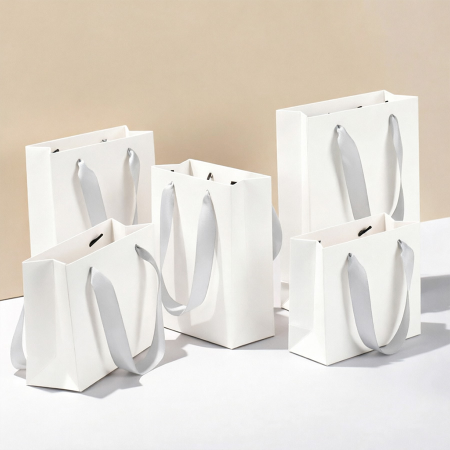 Unique Custom Paper Bags: Artistic Gifts for Creative Minds
