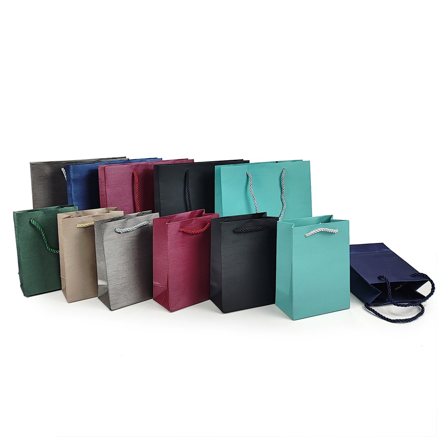 Stylish Printed Paper Bags with Custom Logo for Branding