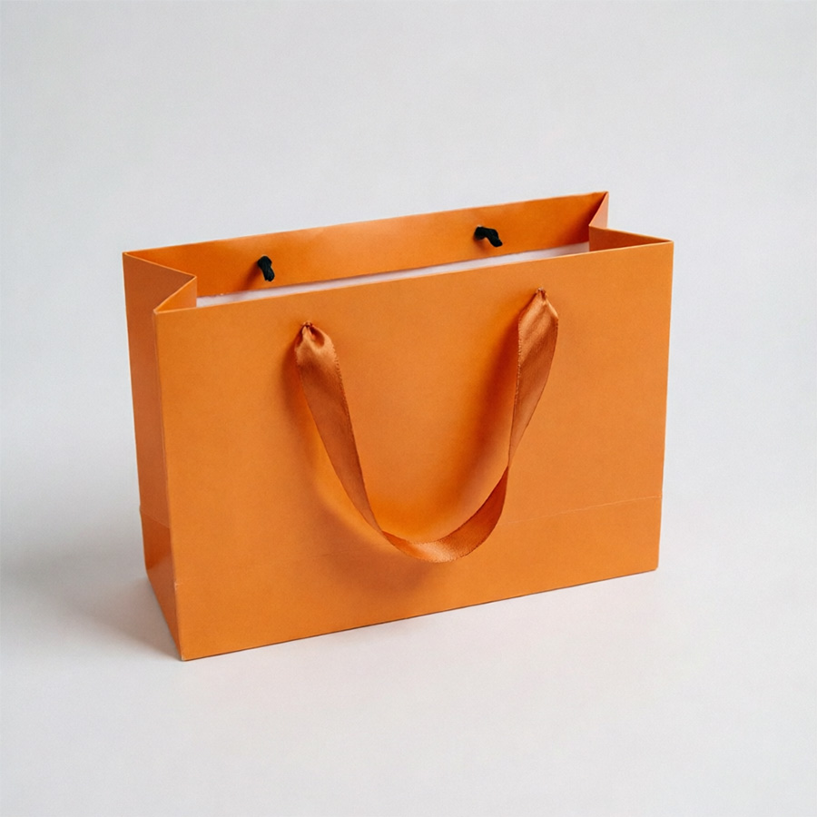 Stylish Customized Paper Bags for Memorable Gift Giving