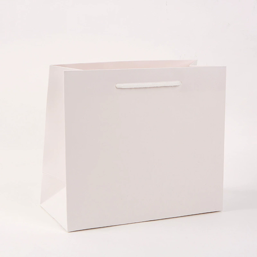 High-Quality Art Paper Bags with Custom Printing for Gifts