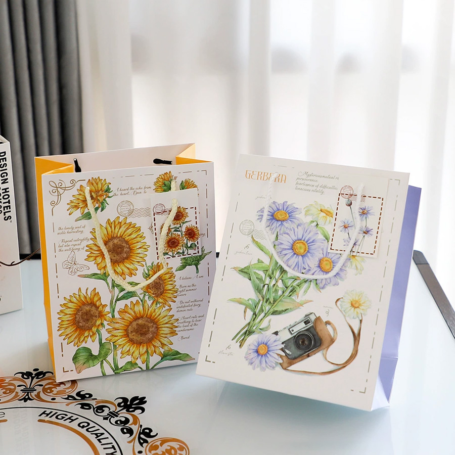 Stylish Customized Gift Bags with Your Logo and Design Options