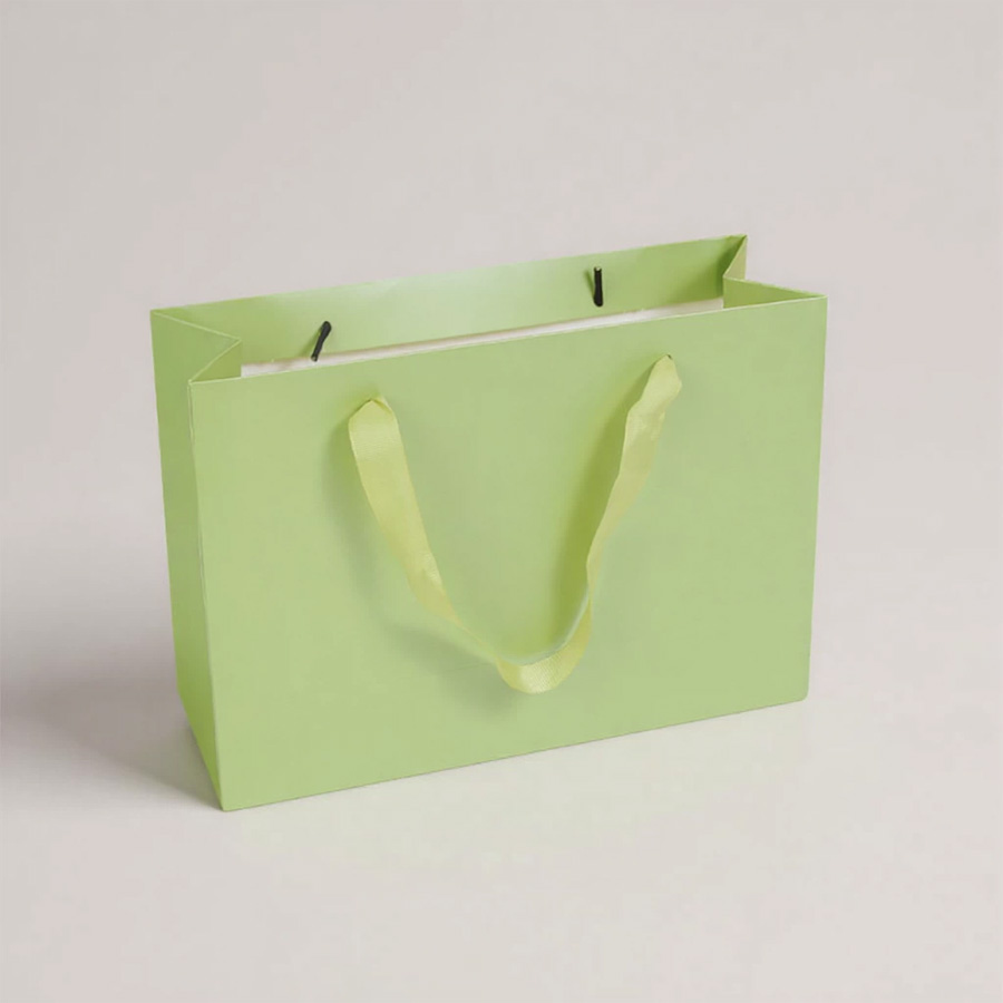 Stylish Customized Paper Bags for Memorable Gift Giving
