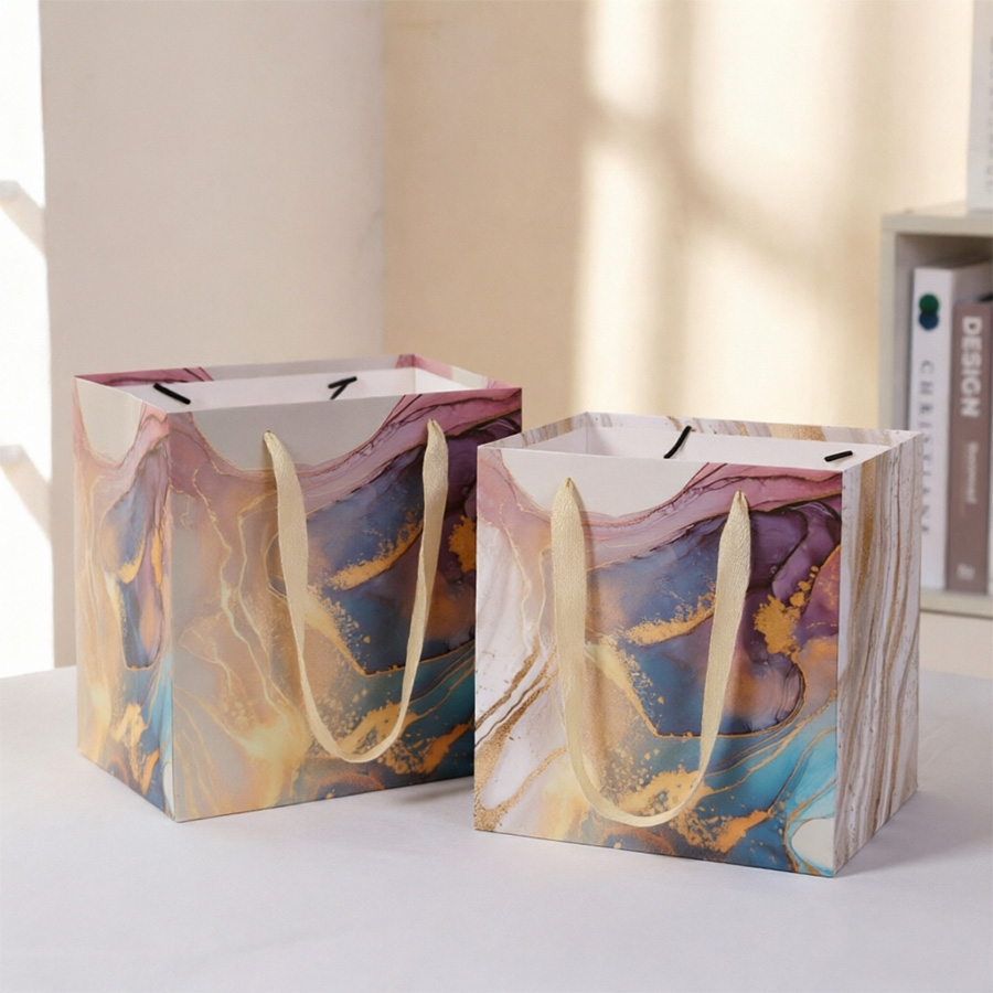 Elegant Cosmetic Gift Packaging Paper Bags for All Occasions