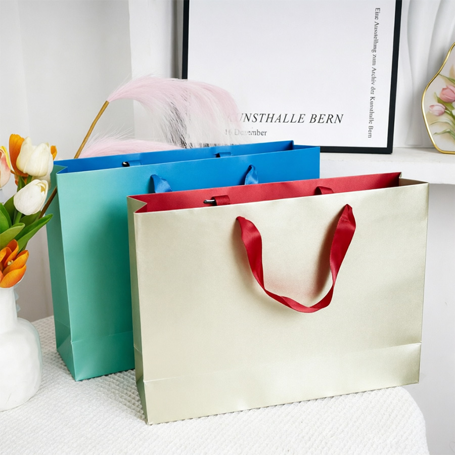 Eco-Friendly Cosmetic Hand Bags with Custom Logo Printing