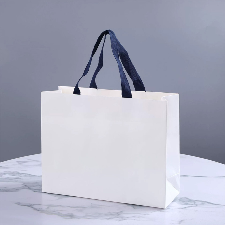 Eco-Friendly Carrier Bags for Arts and Crafts Gift Packaging