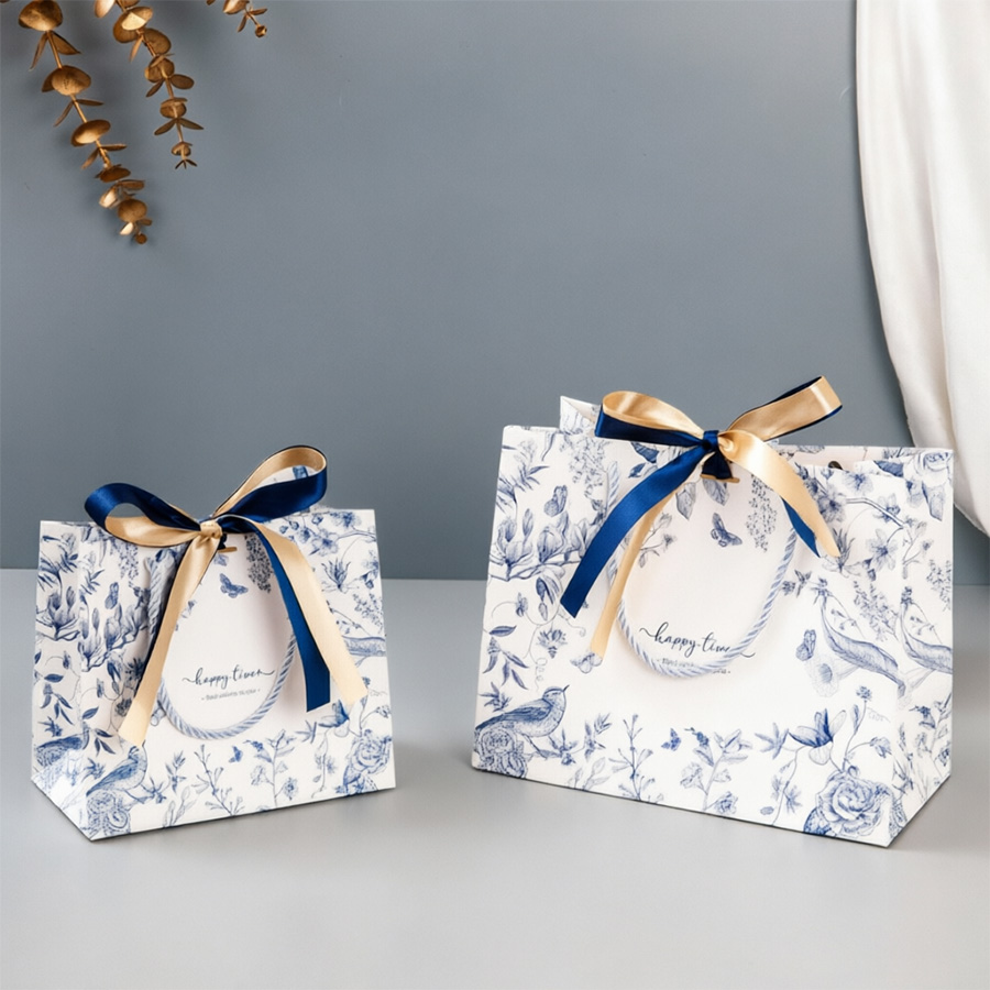 Vibrant CMYK Printed Paper Gift Bags for Professional Branding